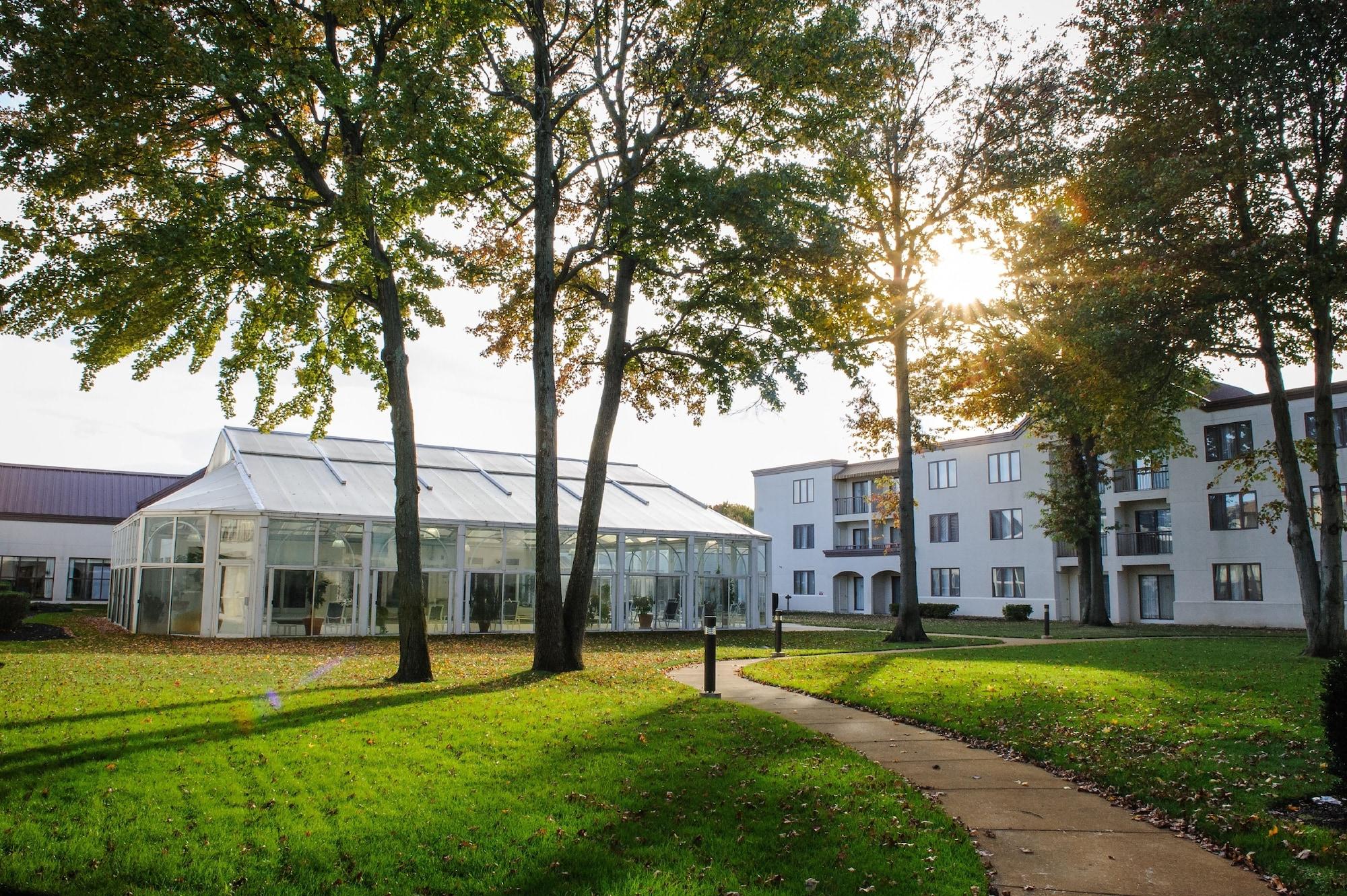 Doubletree Suites By Hilton Mount Laurel Exterior photo